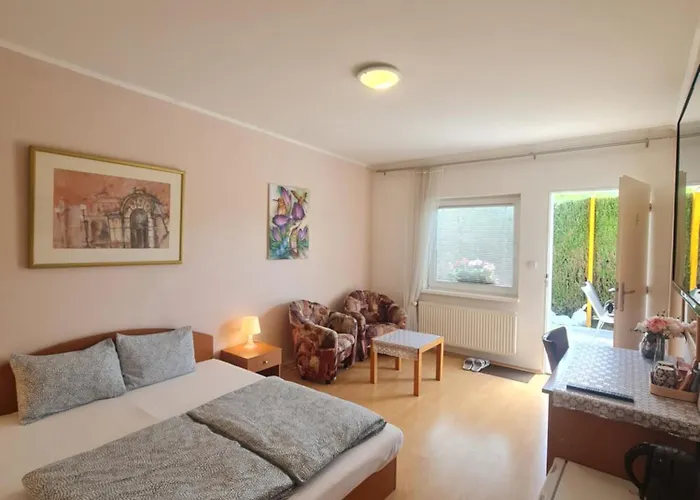 Гостевой дом Cozy With Garden In