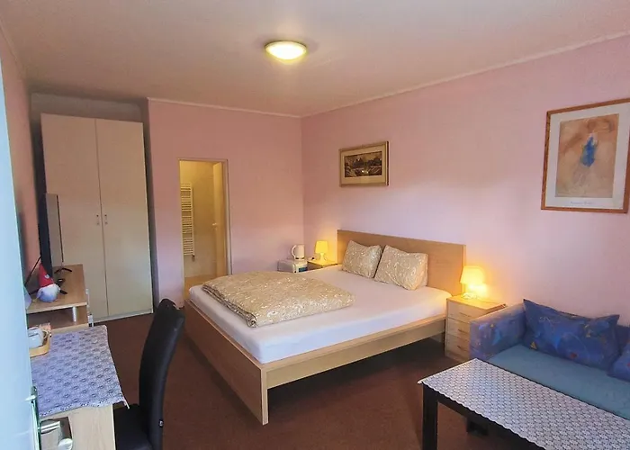 Cozy With Garden In Bratislava